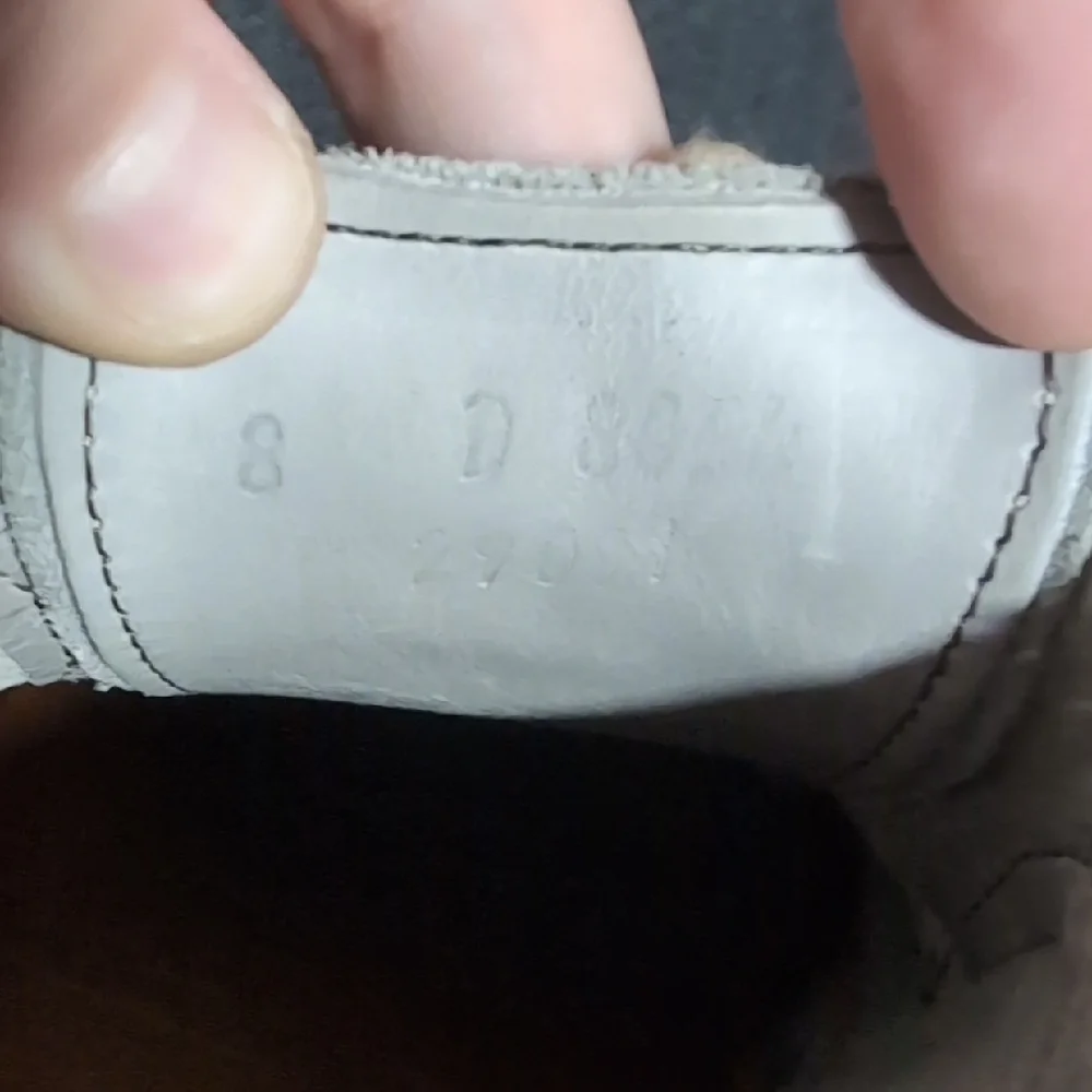 Allen Edmonds Light Gray Leather Banchory Size 8 - Picture 5 of 5